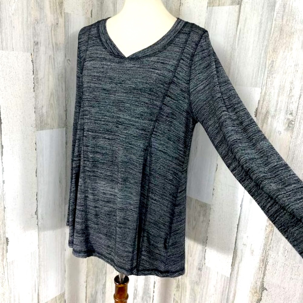 Soft‎ Surroundings Women's Gray Burnout Scoop Neck Stretch Long Sleeve Blouse M